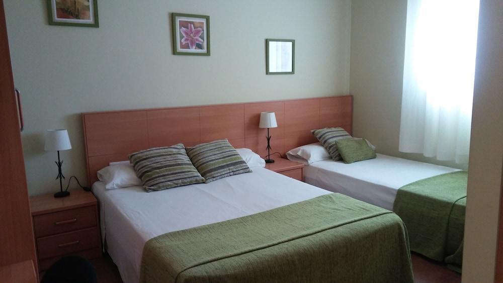 Hostal Sant Roc Botarell Exteriör bild